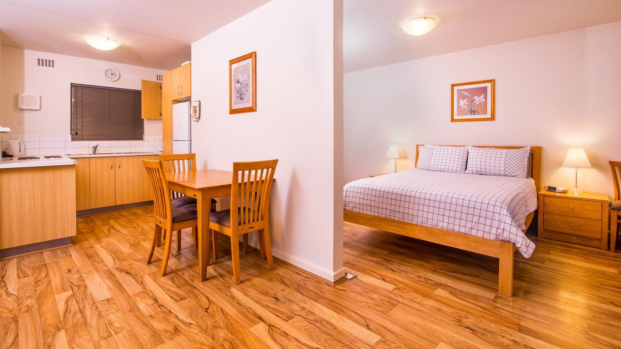 بيرث Dowler Apartments Subiaco المظهر الخارجي الصورة